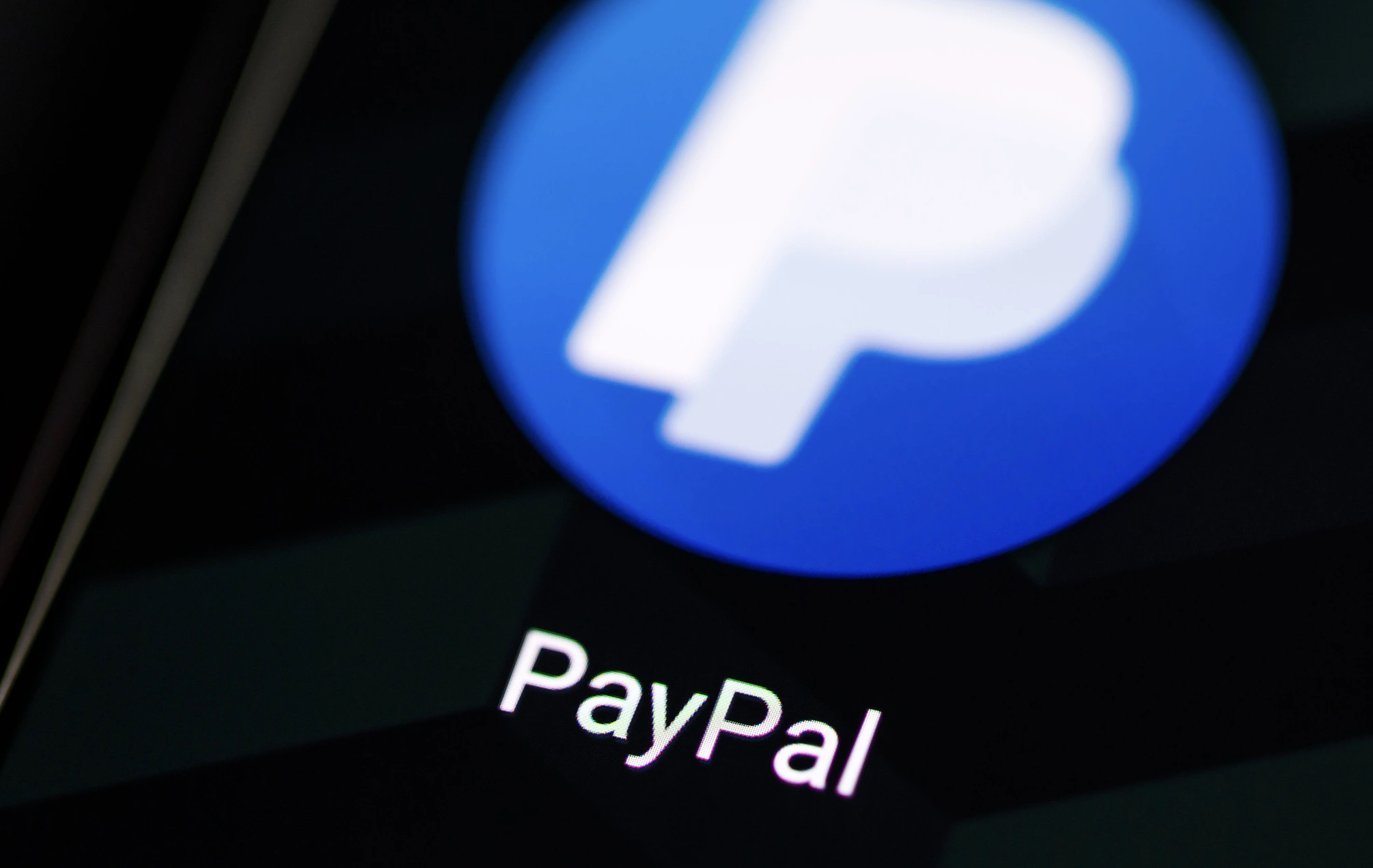 Kẻ Hack Tấn Công Hệ Thống Của PayPal Để Gửi Email Lừa Đảo Thuyết Phục