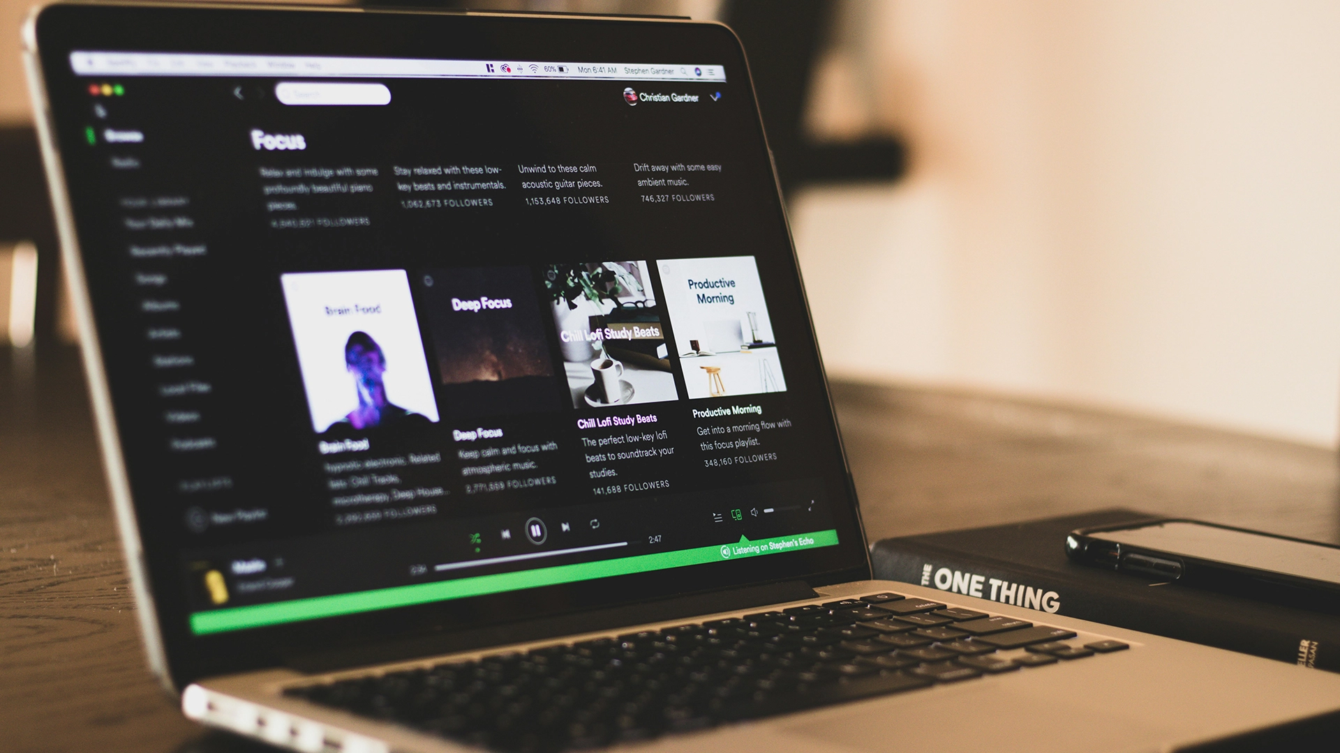 Spotify Đăng Tải C&aacute;c B&agrave;i H&aacute;t Do AI S&aacute;ng T&aacute;c Dưới T&ecirc;n Của C&aacute;c Nghệ Sĩ Đ&atilde; Qua Đời M&agrave; Kh&ocirc;ng C&oacute; Sự Đồng &Yacute;